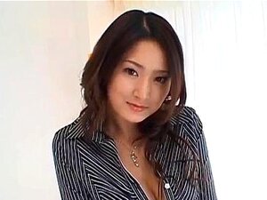 Hottest Japanese Slut Risa Omomo In Incredible