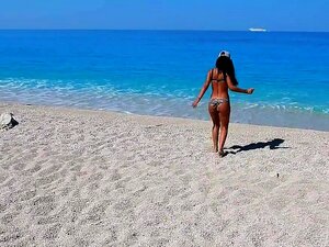 Bikini Topless Beach - Topless Beach Videos porno y videos de sexo en alta calidad en  ElMundoPorno.com