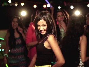Alia Bhatt Nude porn videos at Xecce.com