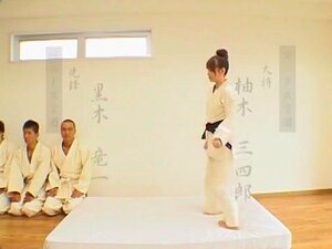 高质量的Yuzuki Tina 色情&性爱视频在观看色情