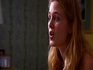 Heather Graham Enjoys Masturbation