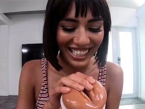 Nasty babe Janice Griffith cum facialed