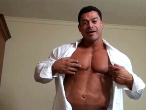 Nackte Bodybuilder Porno Videos & Sex Filme auf Nacktepaare.com
