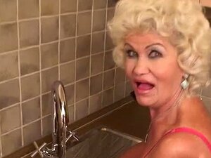 Effie Gets Her Old Pussy Fucked Every Which Way In The Kitchen Porn