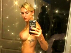 Nackt wwe WWE's Eva