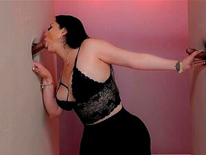 Holes porn videos at Xecce.com