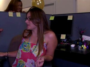 Amateur Bachelor Party porn videos at Xecce.com